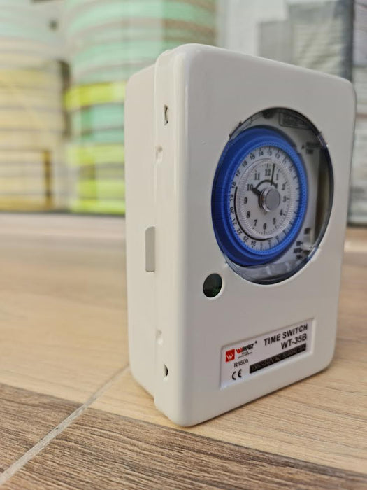 Analog time switch WT-35B - from United Gulf