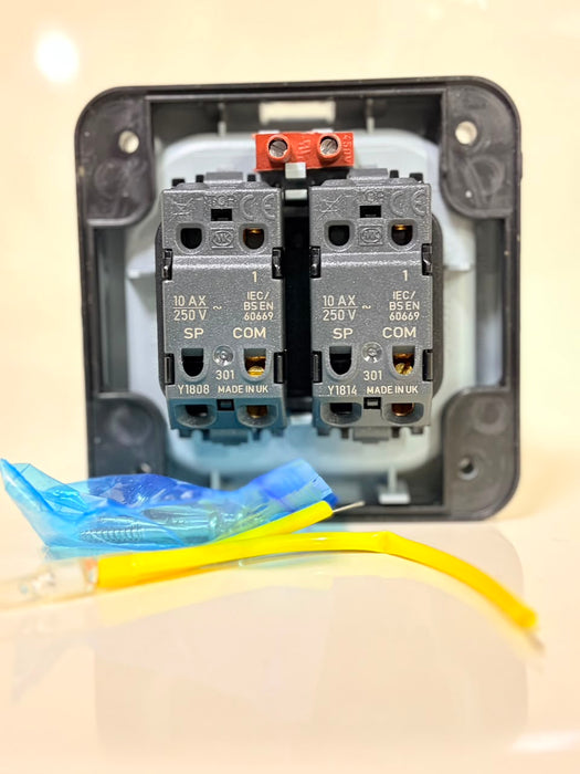 MK Masterseal Plus IP66 2-Gang Weatherproof Switch \ K56402GRY