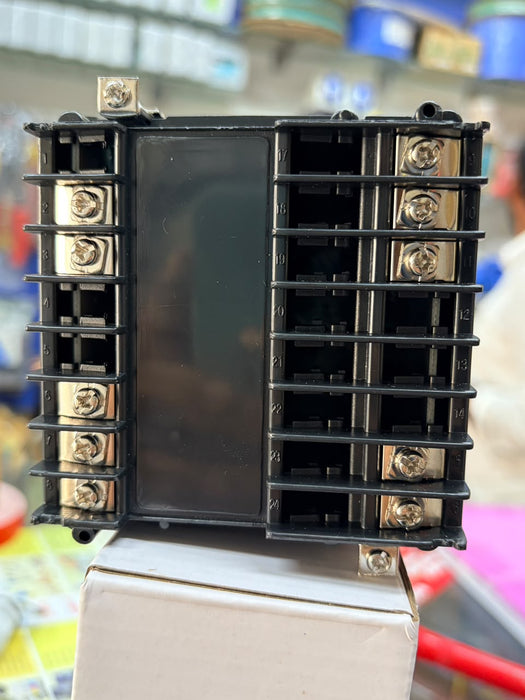 REX-C900 PID DIGITAL TEMPRATURE CONTROLLER