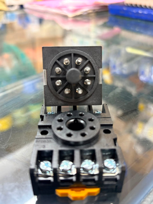 Omron MK2P-I 8 Pin Relay | With Base 220VAC